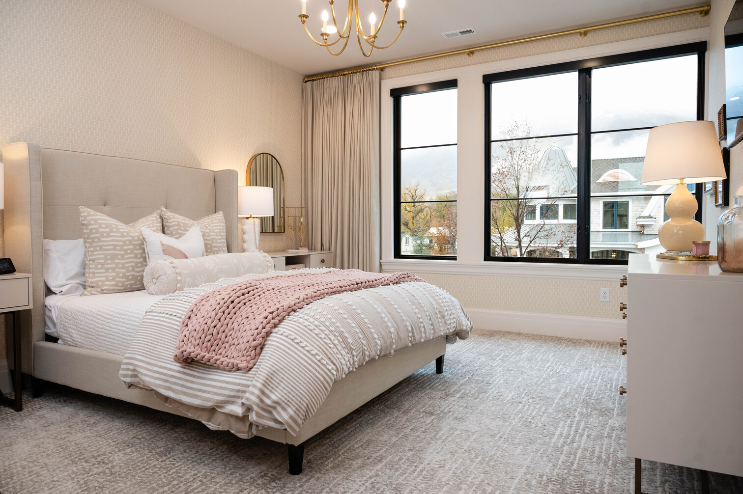 2023-11-07 Vincent daughter bedroom-1